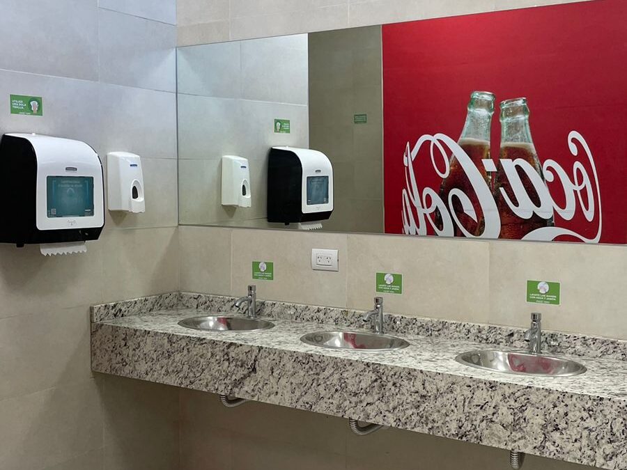 Baños y Vestuarios Damas